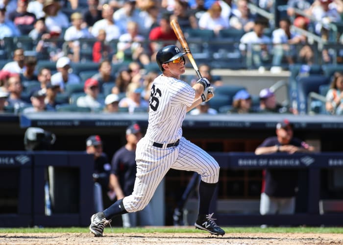 DJ LeMahieu hitting Yankee Stadium